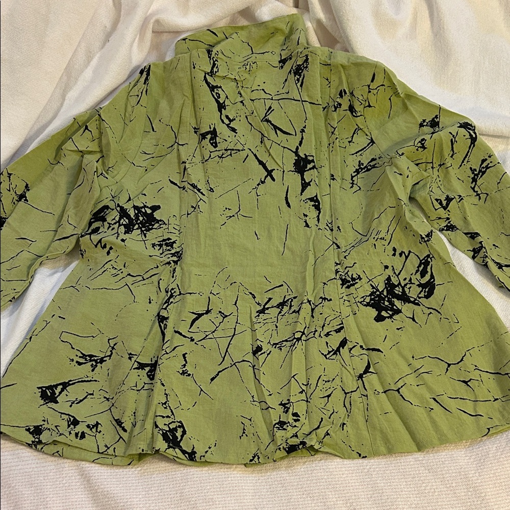 Habitat Olive Green Button-Front Printed Blouse - Picture 8 of 10